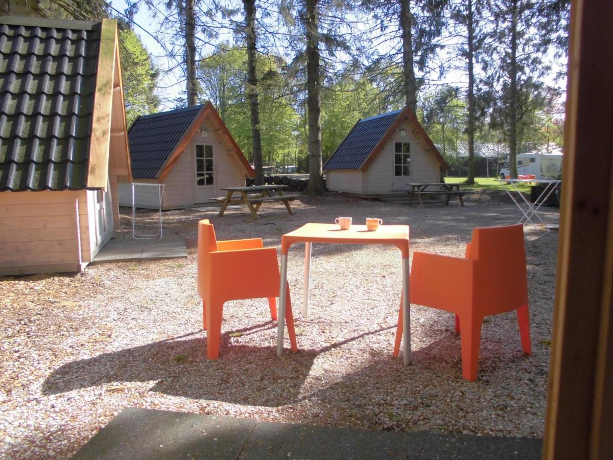 Vakantiepark 'T Urkerbos - Kabouterhuisje ภายนอก รูปภาพ